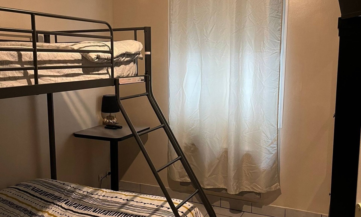 Anatole France Danton Condo | Le Famillial near the station