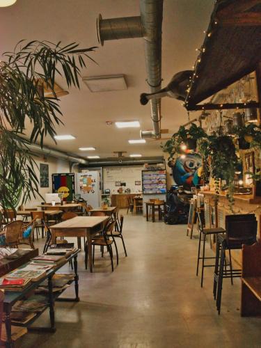 Saint Michel - Mairie Hostel | Le Flâneur Guesthouse