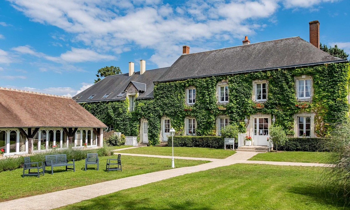 Cangey Hotel | Le Fleuray Hotel & Restaurant