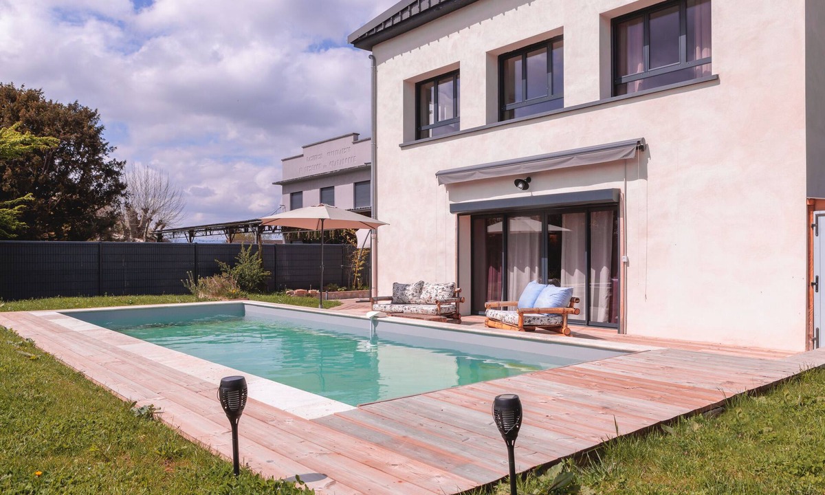 Saint-Etienne-sur-Chalaronne House | le gîte les Passages