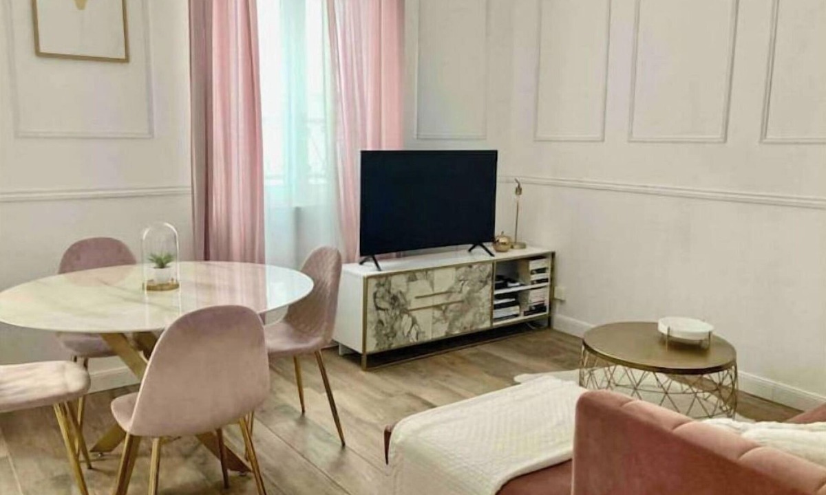 Reims City Centre Apartment | Le Fuselier - Hyper Centre Cathédrale