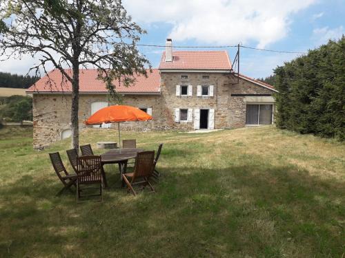 Saint-Bonnet-le-Froid House | Le Gîte de Pierre et Henri