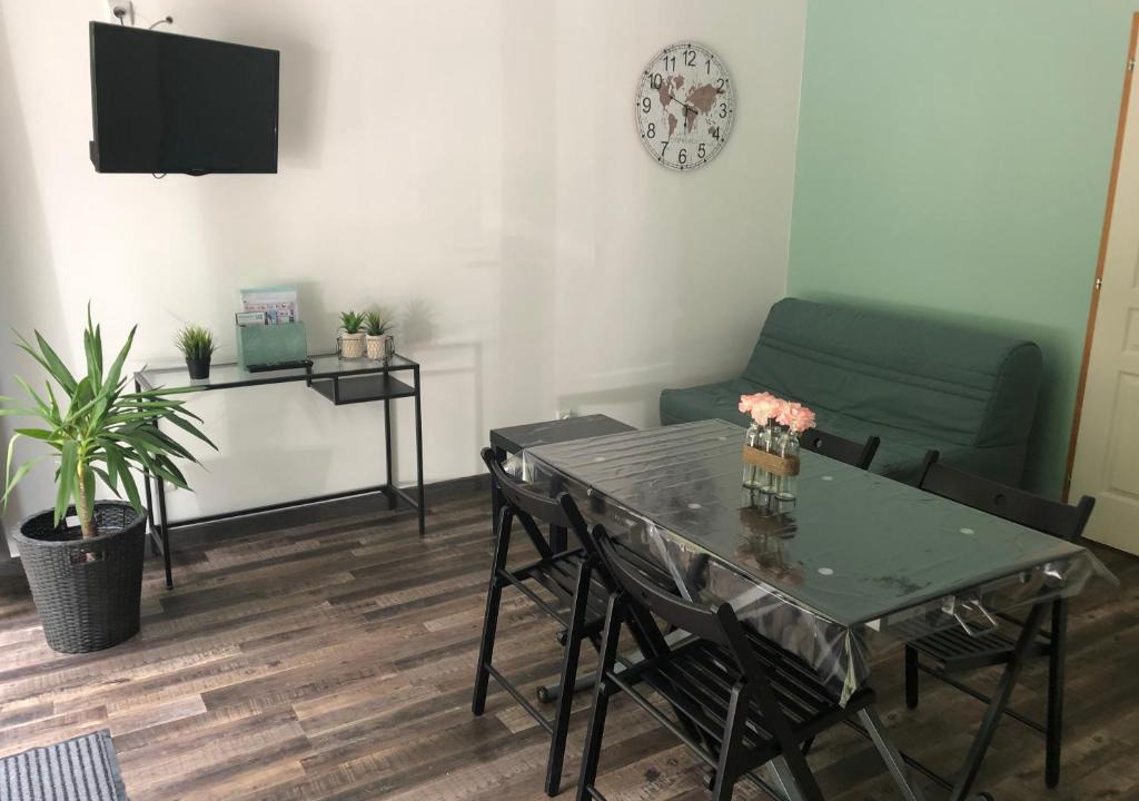 Landes-sur-Ajon Apartment | Le gîte de l'Ajon