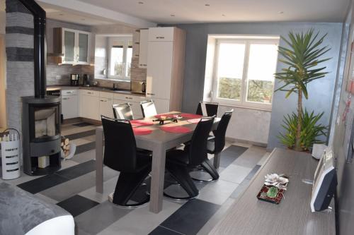 Bining House | Le Gîte de Maya