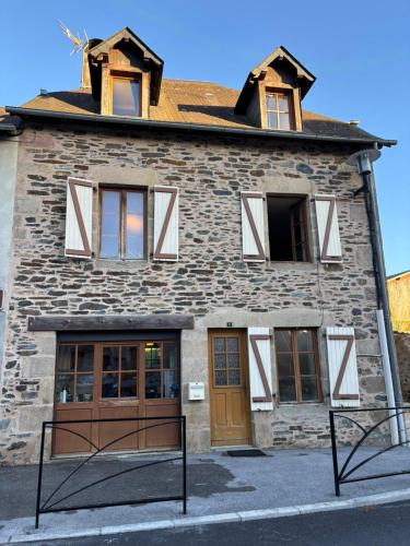 Chamboulive House | Le gîte des 12 anges