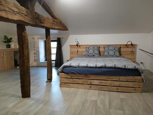 Montreverd House | Le gîte des capucines