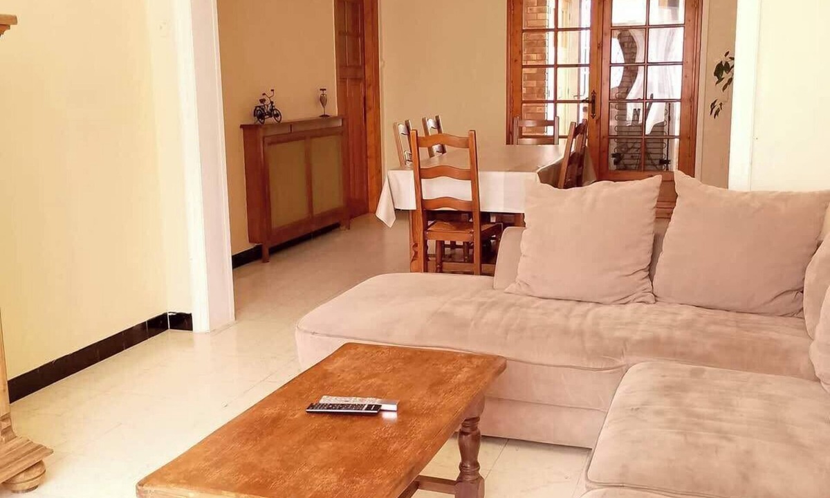 Lievin House | Le Gîte des Prés, terrasse, parking gratuit, 5pers