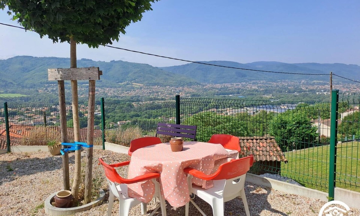Pont-de-Larn House | Le gîte des Roches - PONT DE LARN
