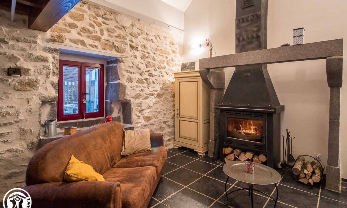 Pulverieres House | Le Gangot - PULVERIERES