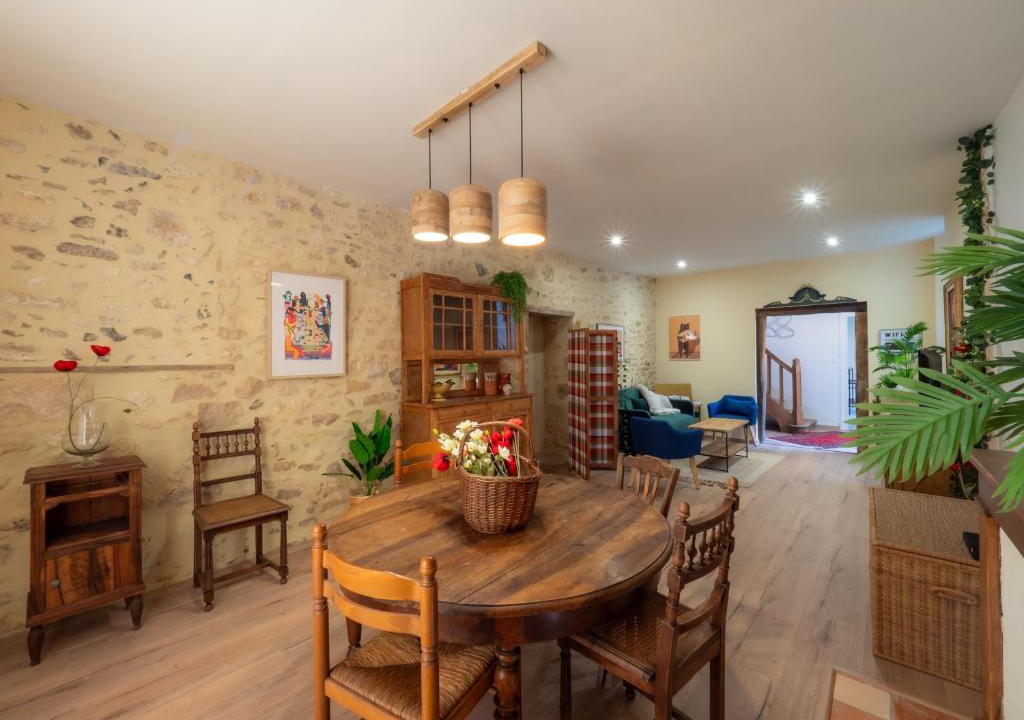 Monpazier House | Le Gentil Coquelicot