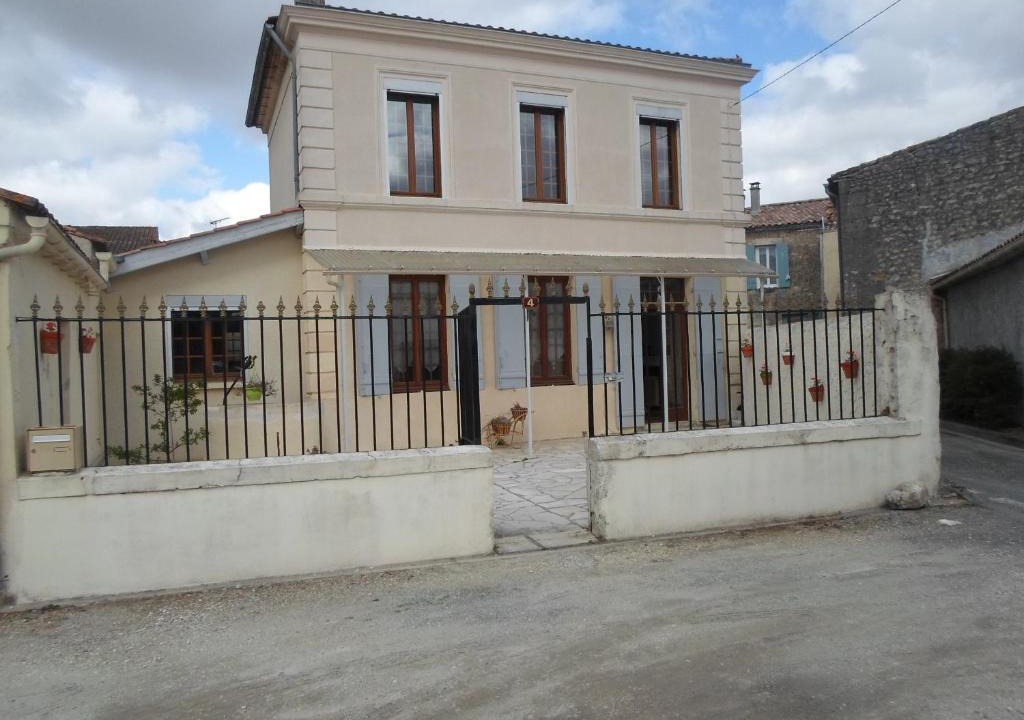 Saint-Seurin-de-Cadourne House | Le Gite à Nano