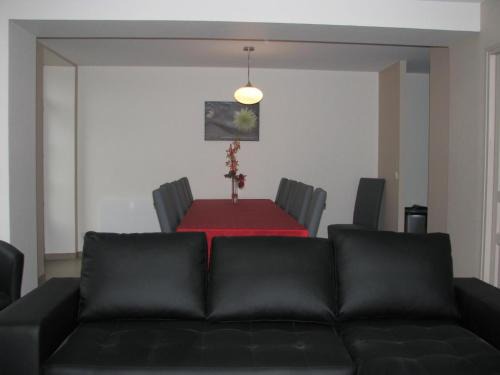 Puilly-et-Charbeaux House | Le gite communal