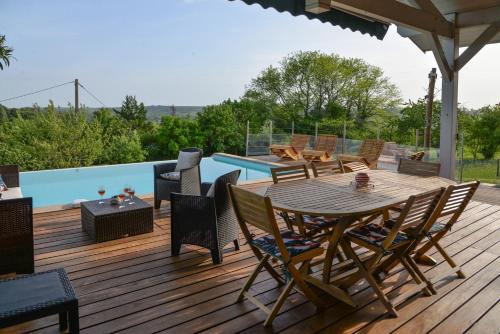 Nerac House | Le Gite De La Colline