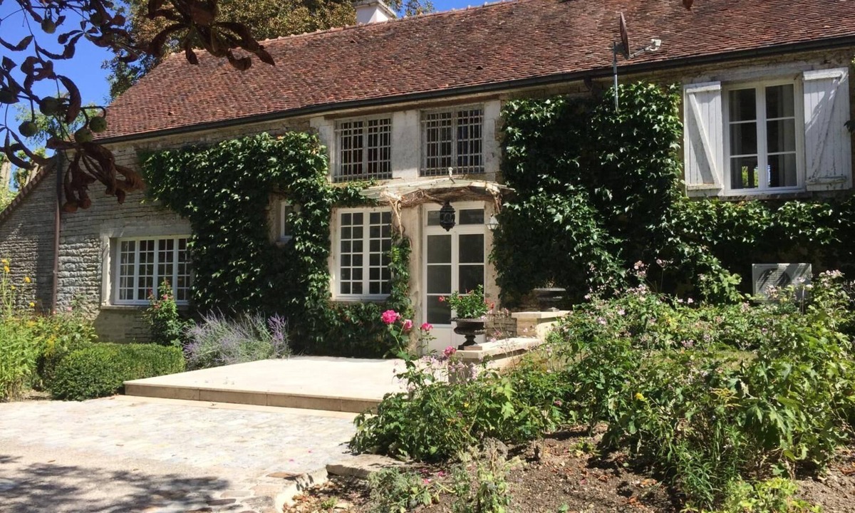 Les Riceys House | Le Gite de Paul - LES RICEYS