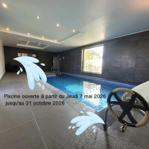 La Bassee Apartment | Le gite du chtihameau avec piscine intérieure privative, selon date