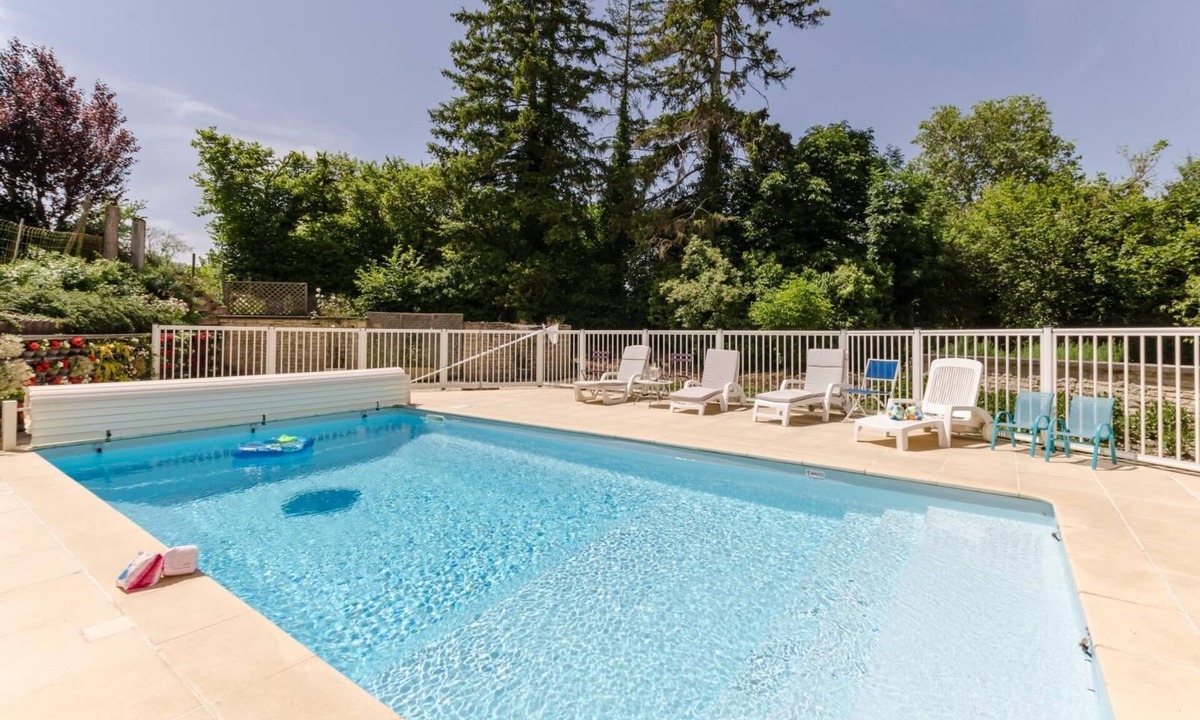 Balnot-sur-Laignes House | Le Gite du Petit Ecureuil