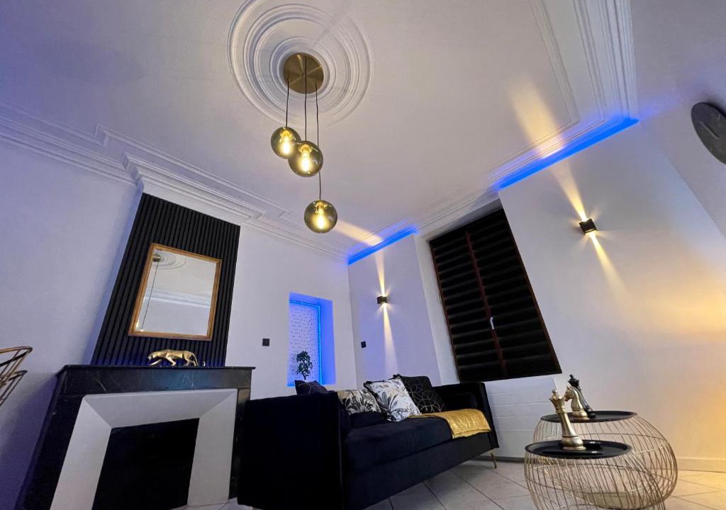 Noisseville Apartment | Le Gold&Black proximité de Metz