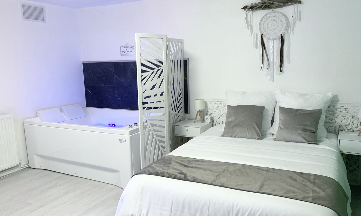 Bel Air - Le Golf - Cote Chaude Apartment | Le Golf Balnéo - Cosy & SPA