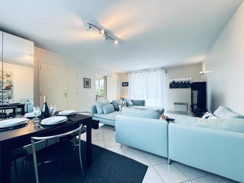 Ville-Dommange Apartment | Le Gré d Argent grande maison au cœur des vignes