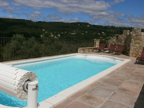 Saint-Etienne-de-Fontbellon House | LE GRAND CHENE