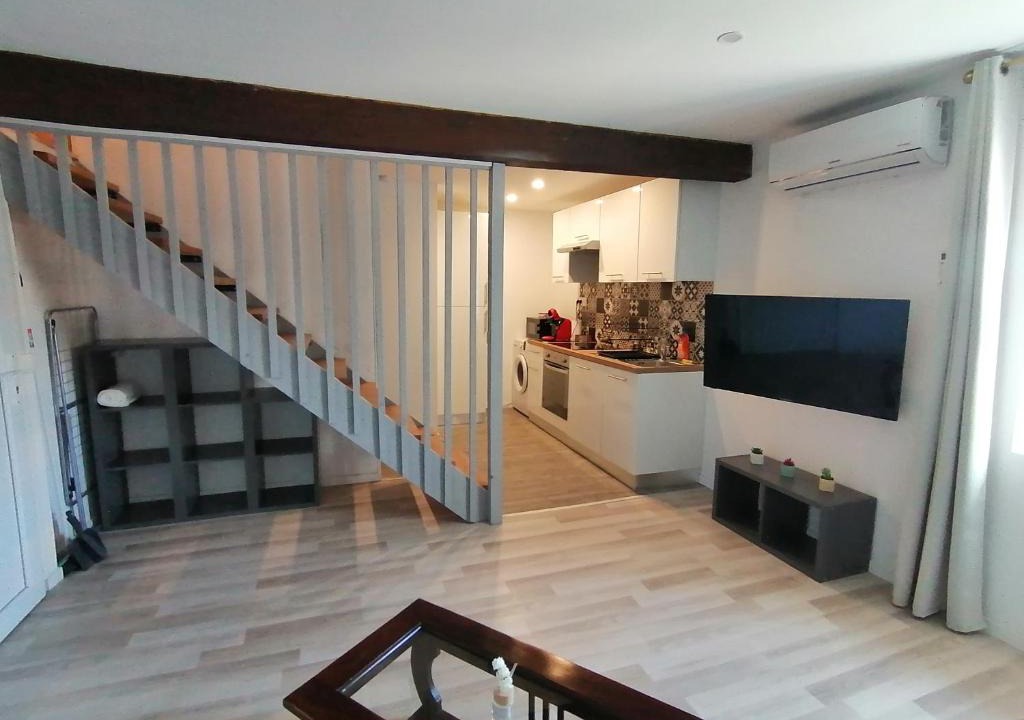 Tonneins Apartment | Le Grain de Sable, studio avec mezzanine