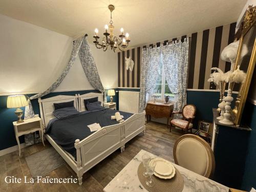 Lorris Bed & Breakfast | Le Grand Faubourg les Gîtes Ecurie et La Faïencerie