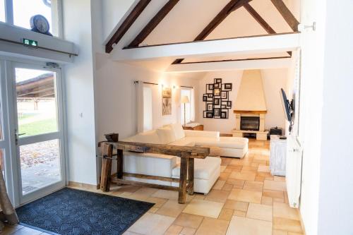 Souvigny House | Le grand gîte