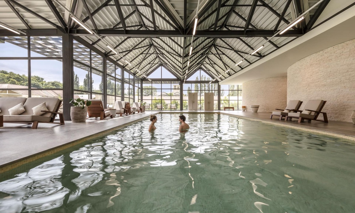 Vineuil-Saint-Firmin Hotel | Le Grand Pavillon Chantilly