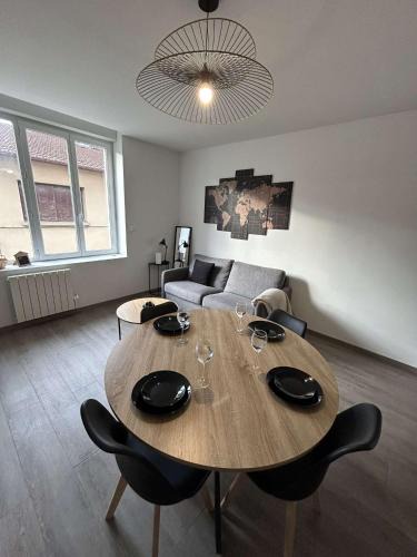 Le Peage-de-Roussillon Apartment | Le Grand RepublicainT2