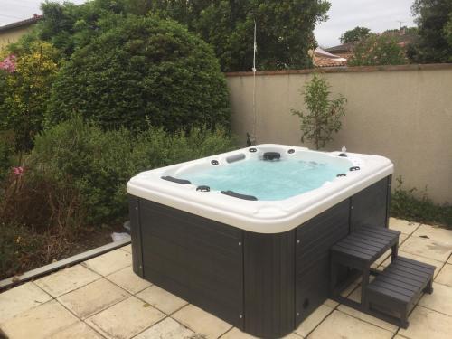 Launaguet Apartment | Le grand selve, jacuzzi, piscine et sauna