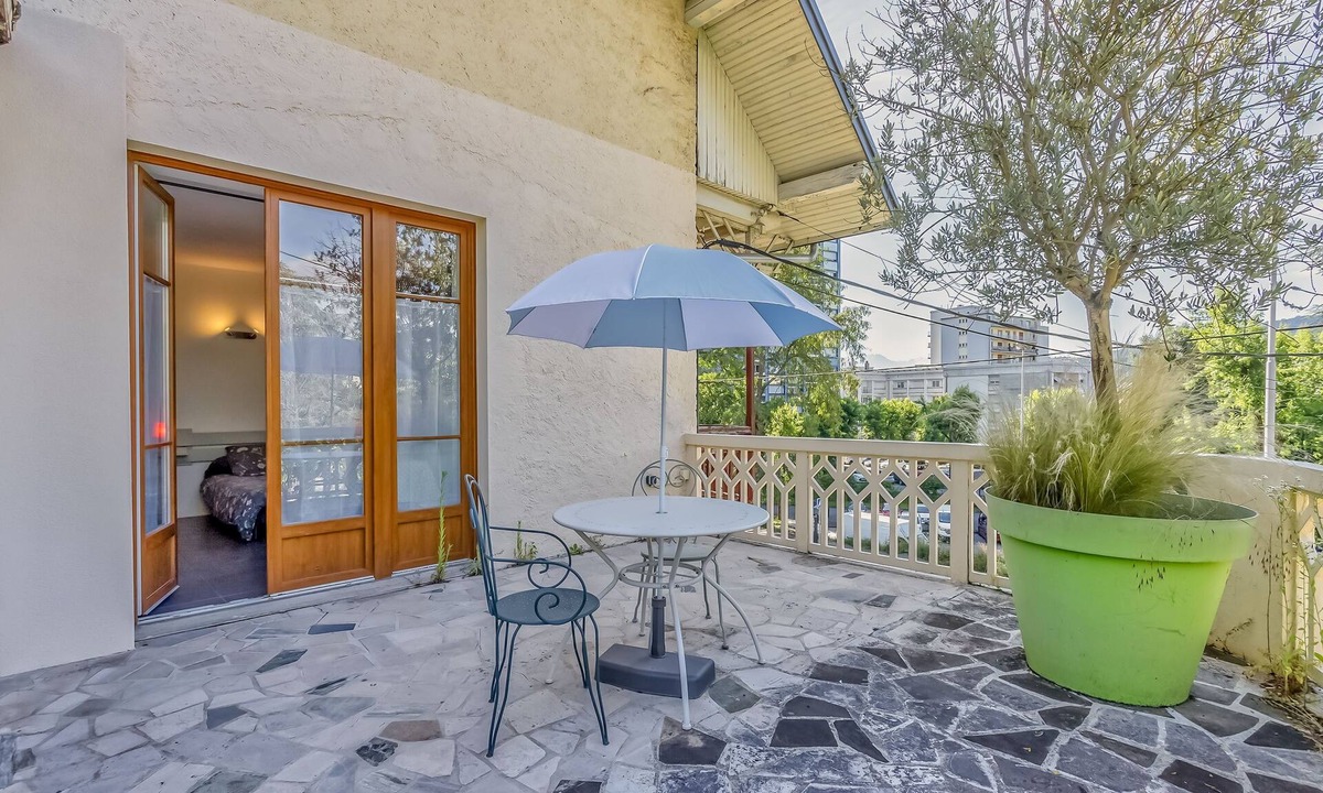 Chambery Apartment | Le Granier - Studio climatisé vue montagne