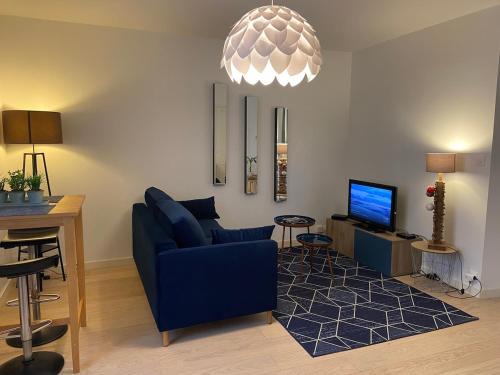 Colombier - Champ de Mars Apartment | Le Gurvand - Appartement à la gare avec jardin