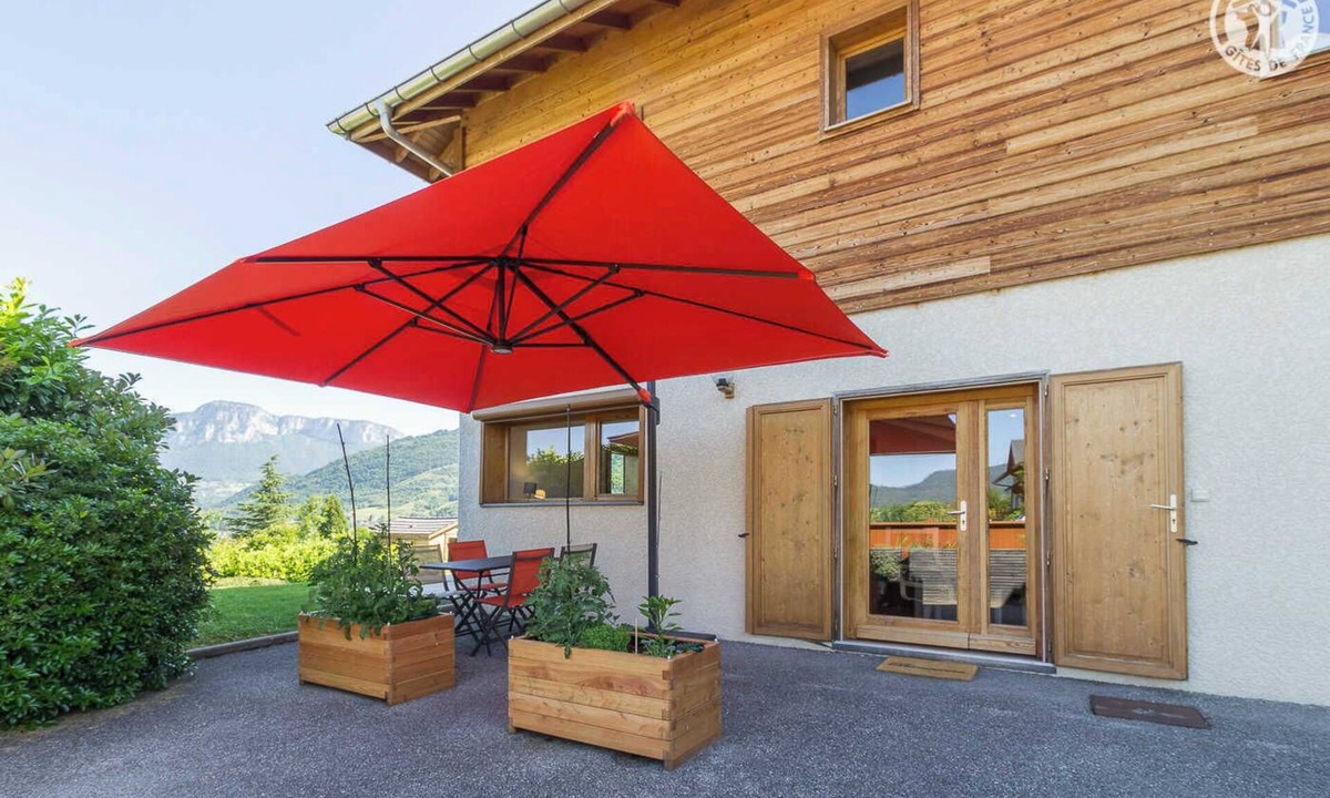 Challes-les-Eaux House | LE GYPAETE - CHALLES LES EAUX