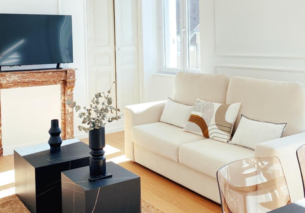 Deols Apartment | Le Haussmann ⸱ Stationnement gratuit ⸱ Fibre