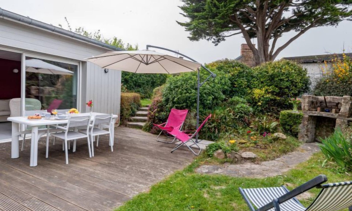 Creances House | Le havre de paix by Interhome