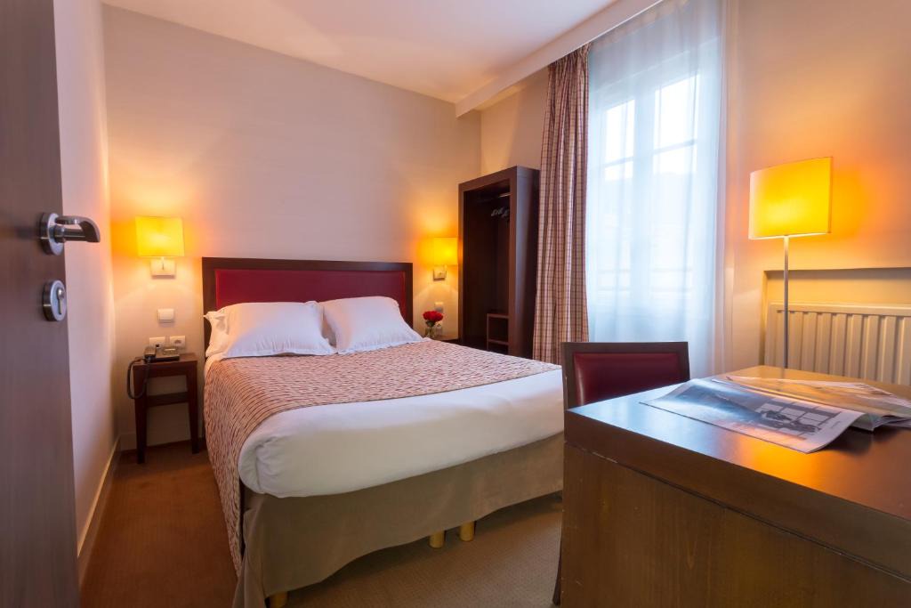 Vincennes Hotel | Le Home