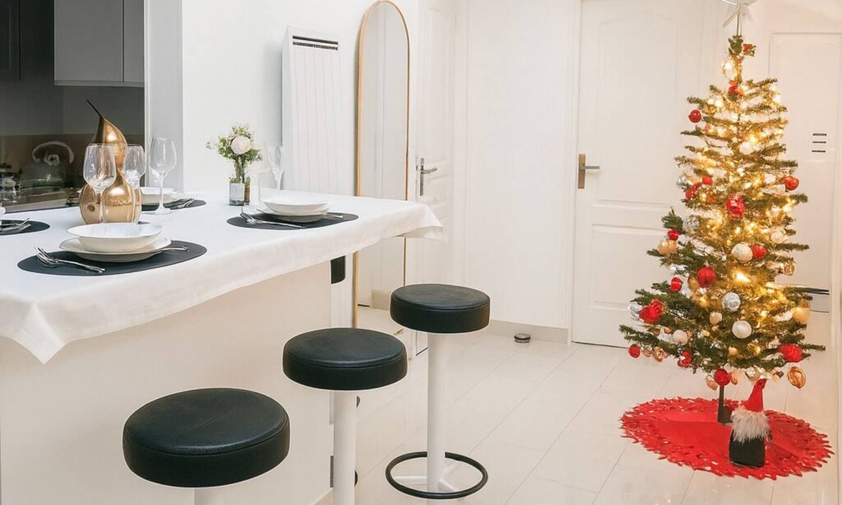 Champigny-sur-Marne House | LE JARDIN 28: Free closed parking lot 15 minutes' walk from RER A/E, PARIS/DISNEY