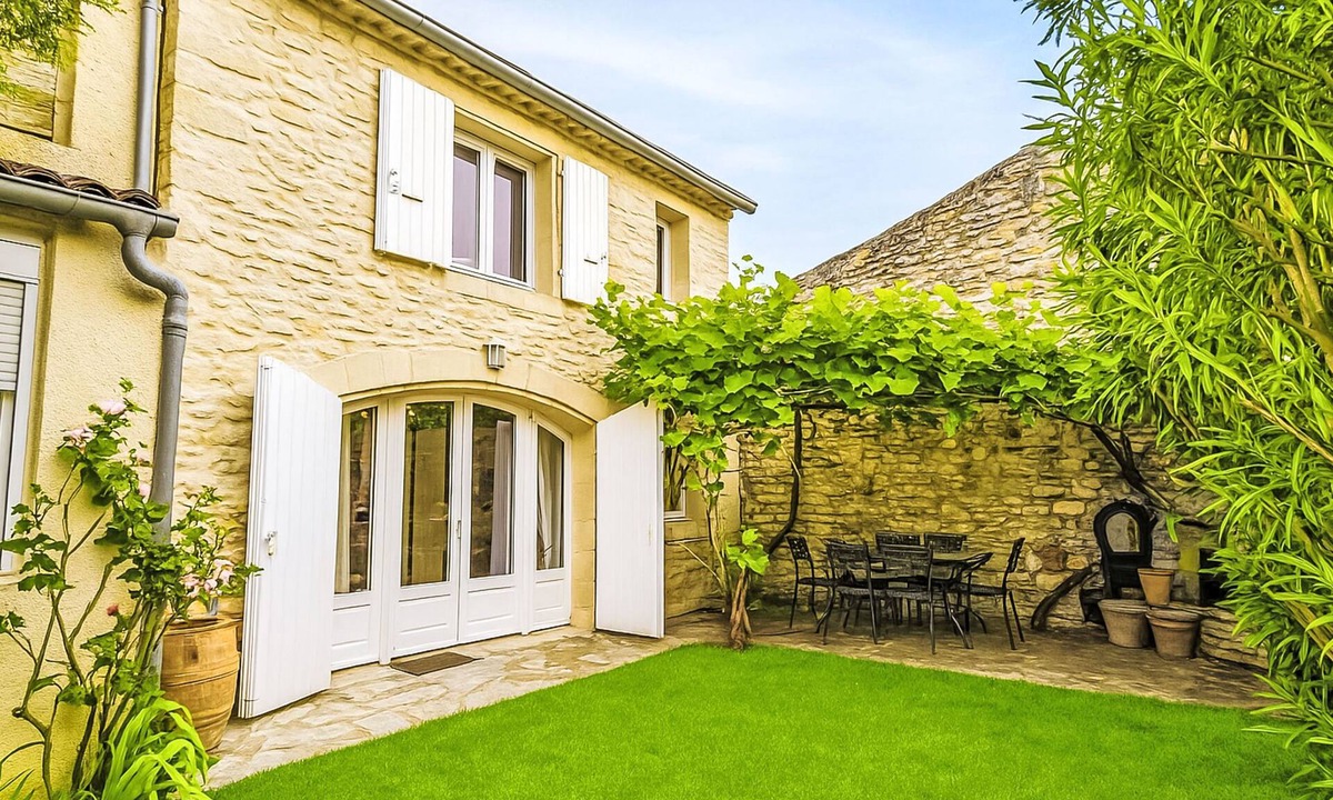 Bernis House | Le Jardin by Interhome