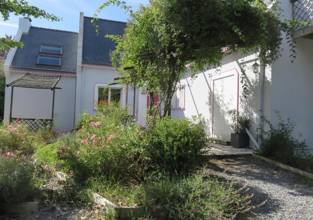 Pontchateau Bed & Breakfast | le jardin de lumiere fleuri