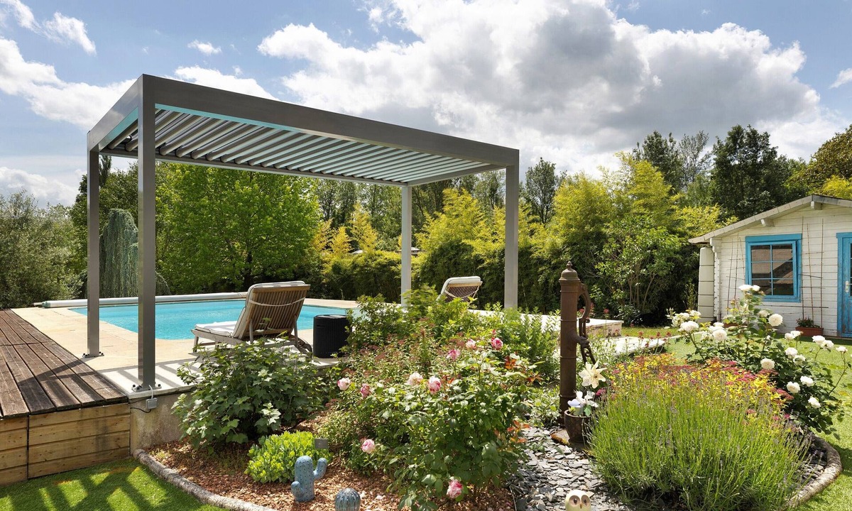 Saint-Michel-sur-Loire Bed & Breakfast | Le Jardin des Oiseaux Guest Room with Shared Pool, Terrace, and Wi-Fi