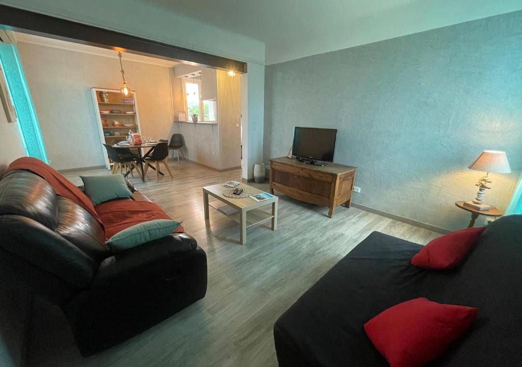 Frontignan Apartment | Le Jardin des Mûriers