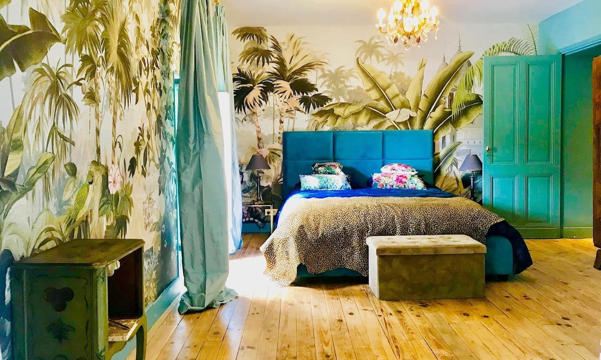 Mouleydier Apartment | Le Jardin Perché: Suite for Two