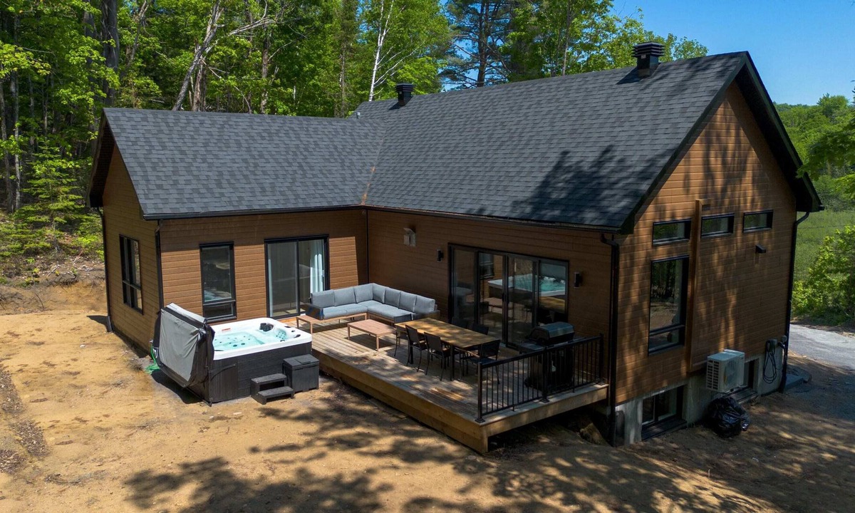 Pine Hill Ski Chalet | Le Légendaire - Chalet près de Tremblant
