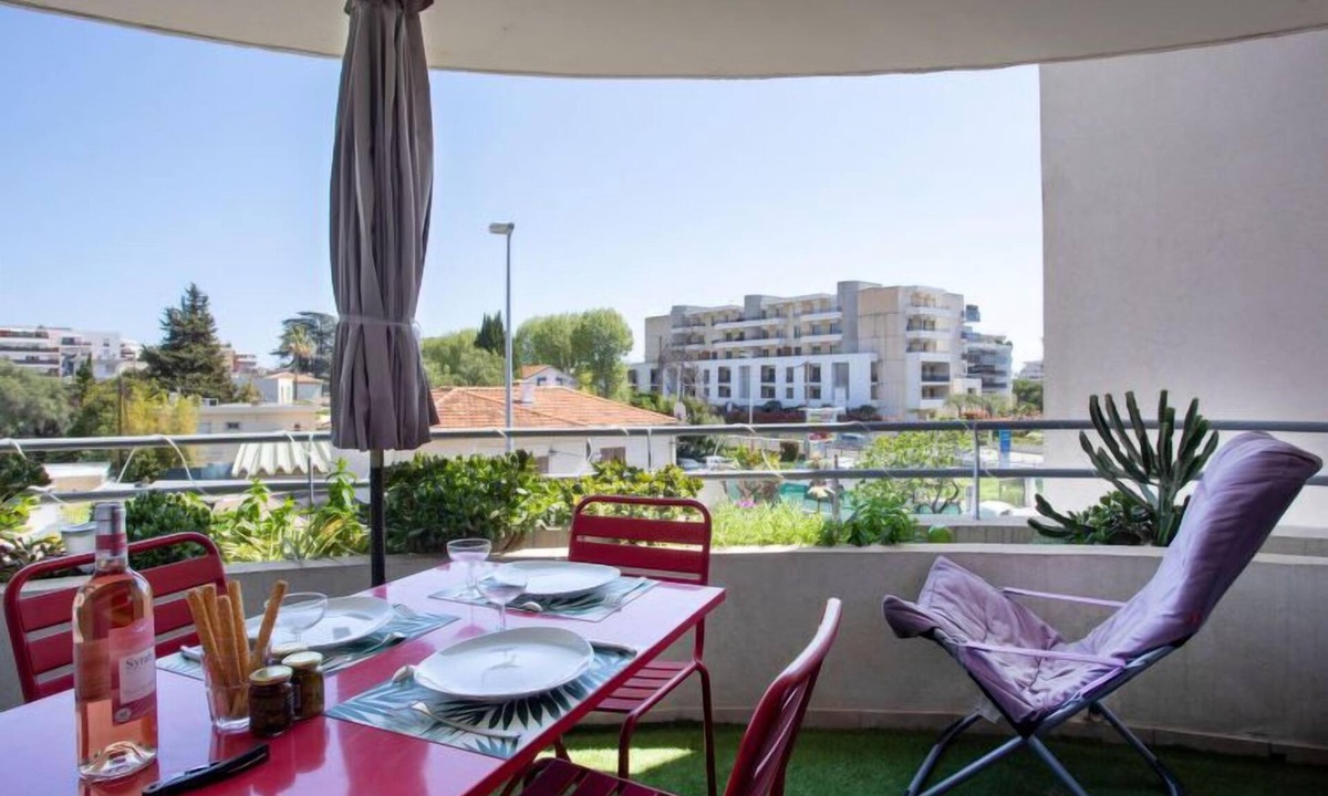 Cros-de-Cagnes Apartment | Le Lagon Bleu by Interhome