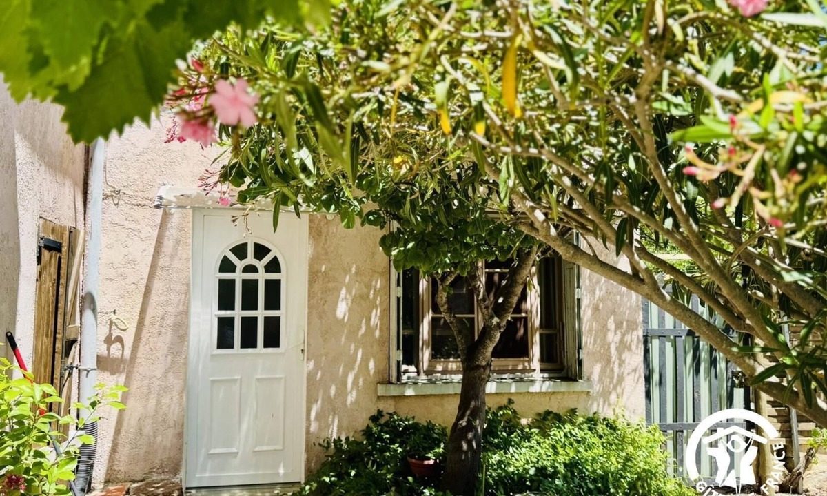 Montredon-des-Corbieres House | Le Laurier Fleuri - MONTREDON DES CORBIERES