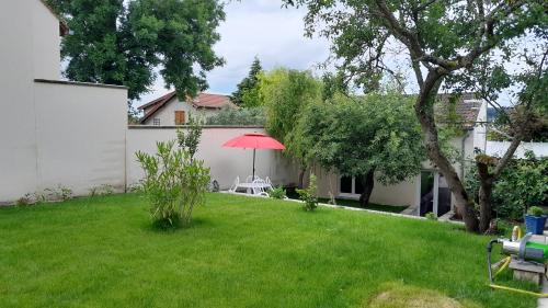 Yerres House | LE LAURIER BLANC