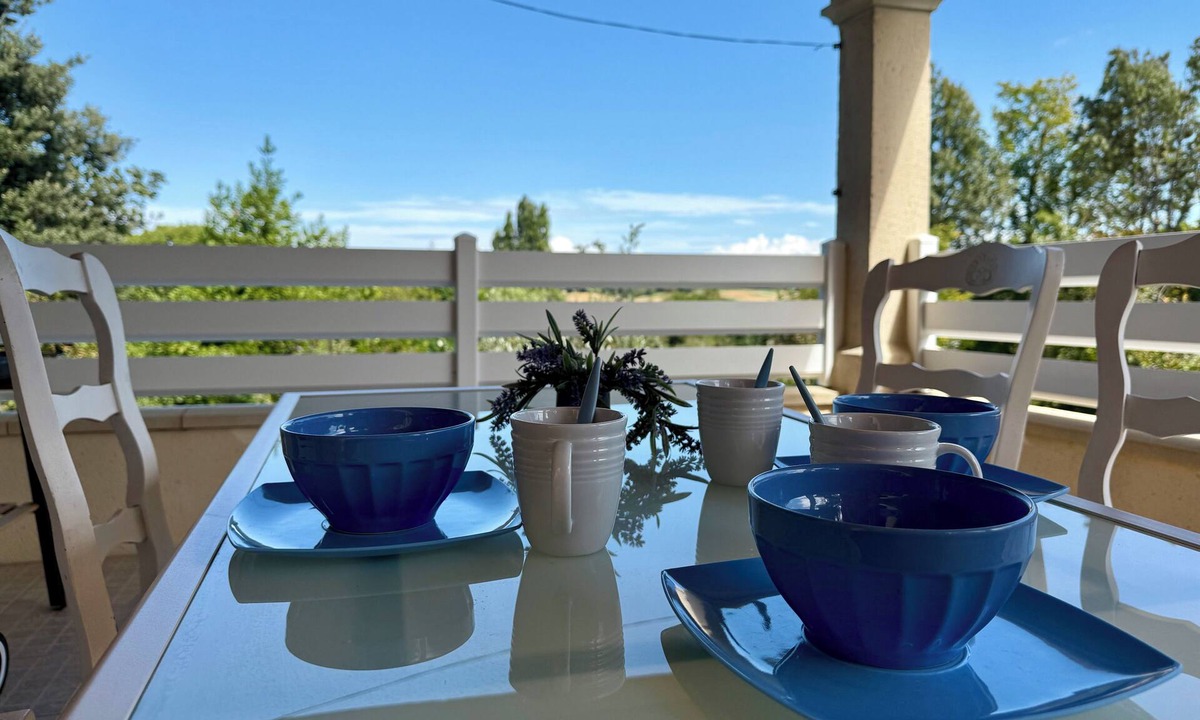 Montelimar Apartment | Le Lavandin: Air conditioning, parking and terrace with view