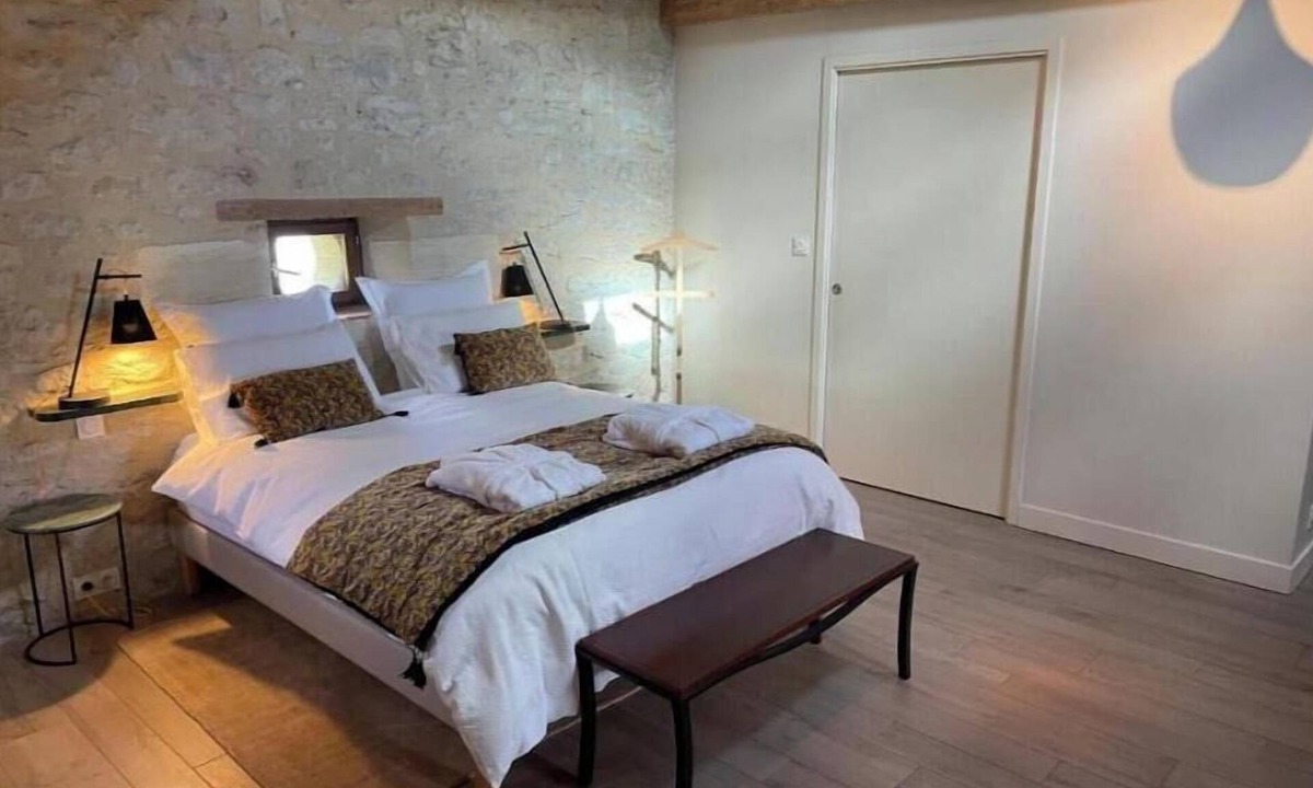 Saint-Michel-Lapujade Bed & Breakfast | Le Loft Ancien Haras de la Tour