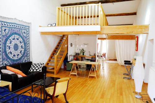 Saint-Laurent-le-Minier Apartment | Le loft de Saint-Laurent