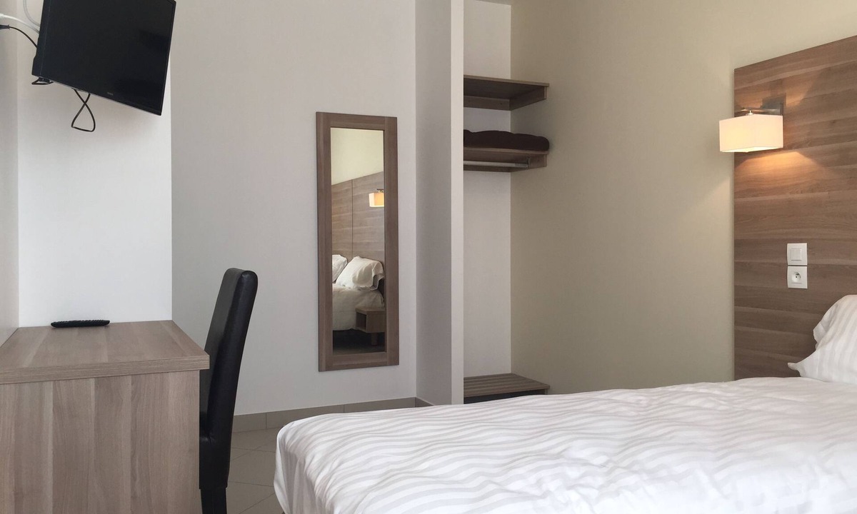 Roussillon-en-Isere Hotel | Le Logis Dauphinois